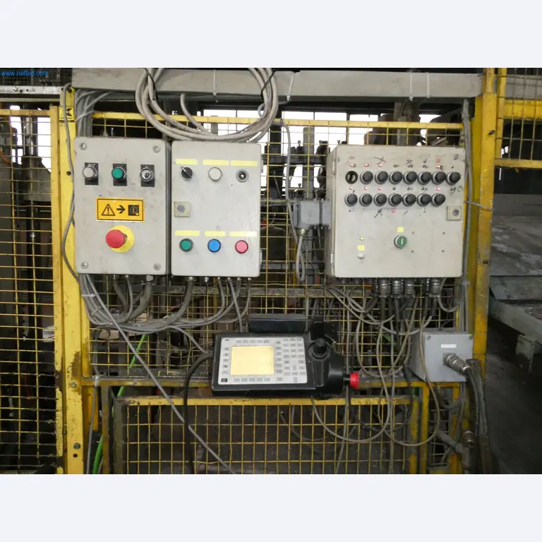 Máquinas e sistemas para a fundição injectada de metais ligeiros (grupos motopropulsores e peças estruturais)-11