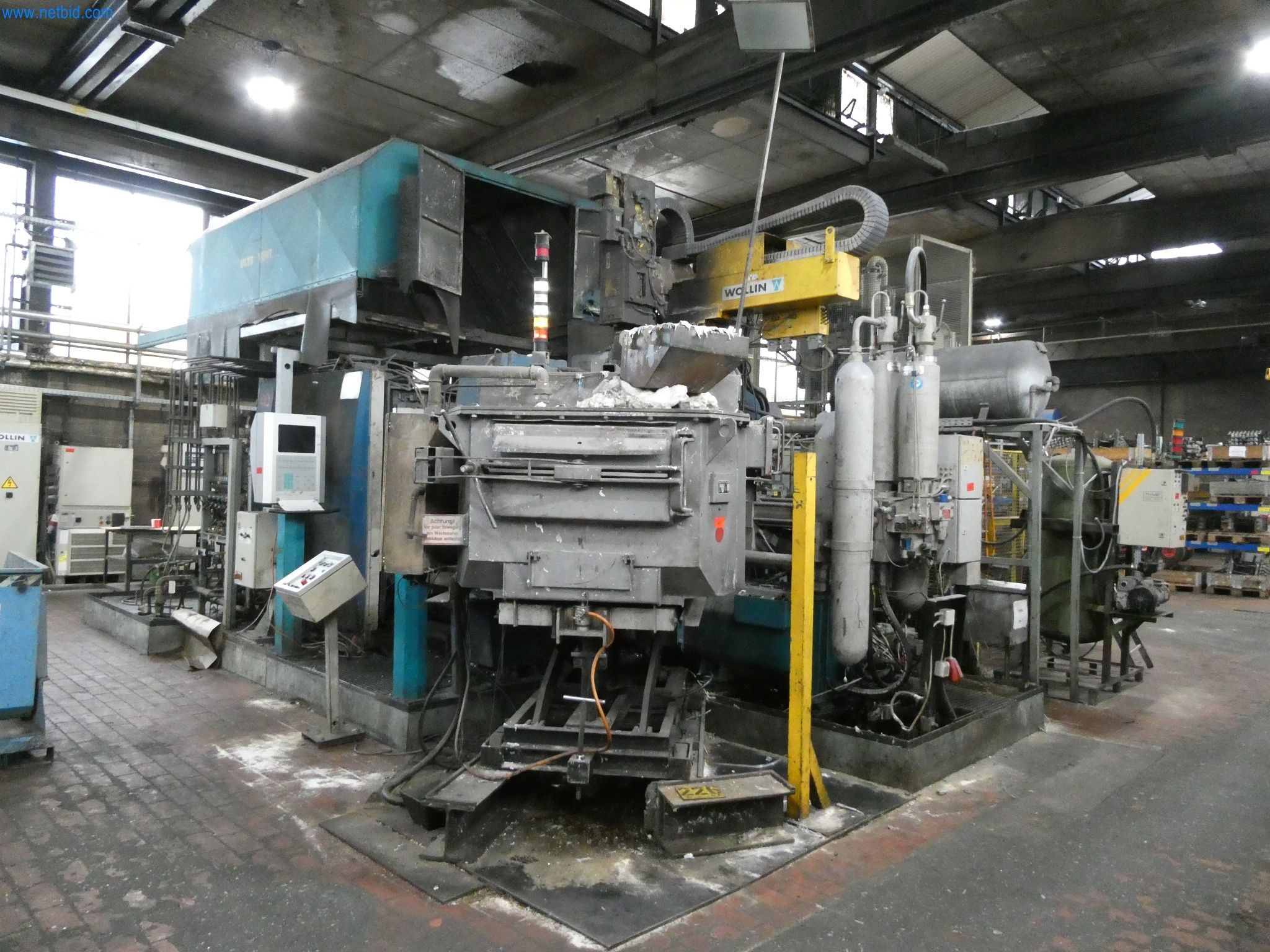 Máquinas e sistemas para a fundição injectada de metais ligeiros (grupos motopropulsores e peças estruturais)-1