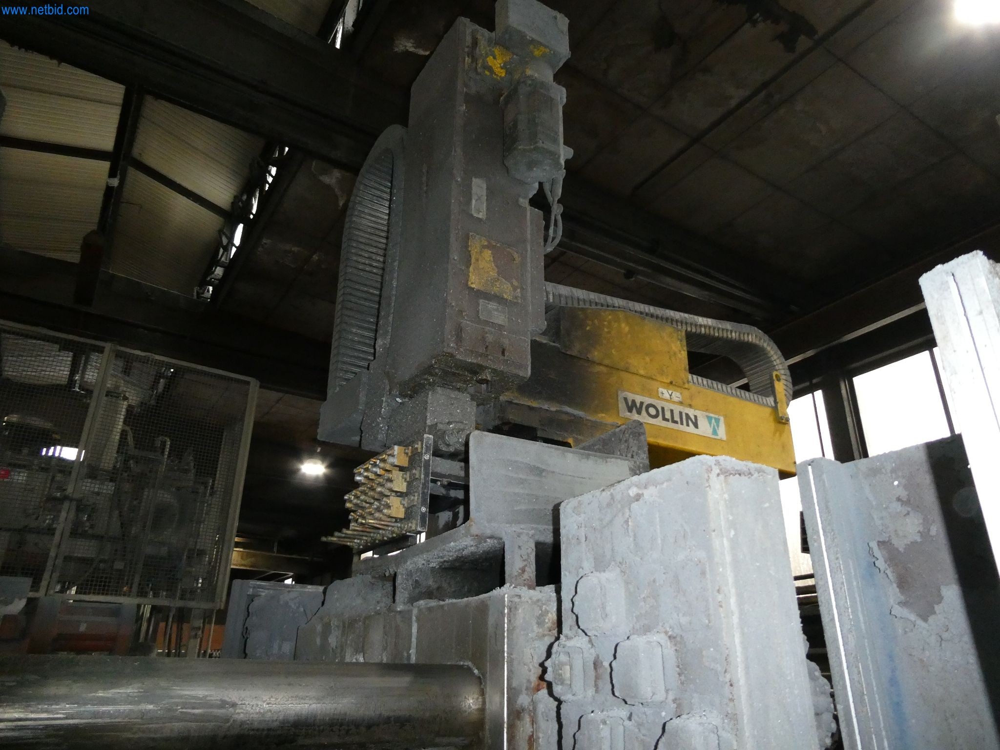 Máquinas e sistemas para a fundição injectada de metais ligeiros (grupos motopropulsores e peças estruturais)-20