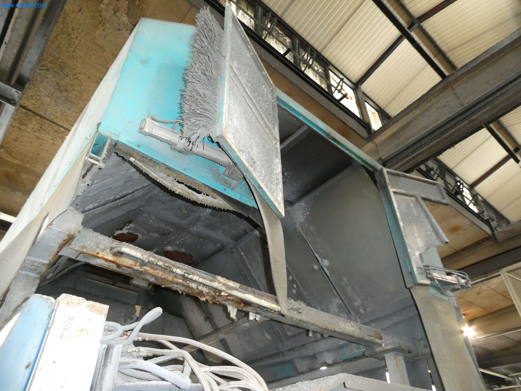 Máquinas e sistemas para a fundição injectada de metais ligeiros (grupos motopropulsores e peças estruturais)-21