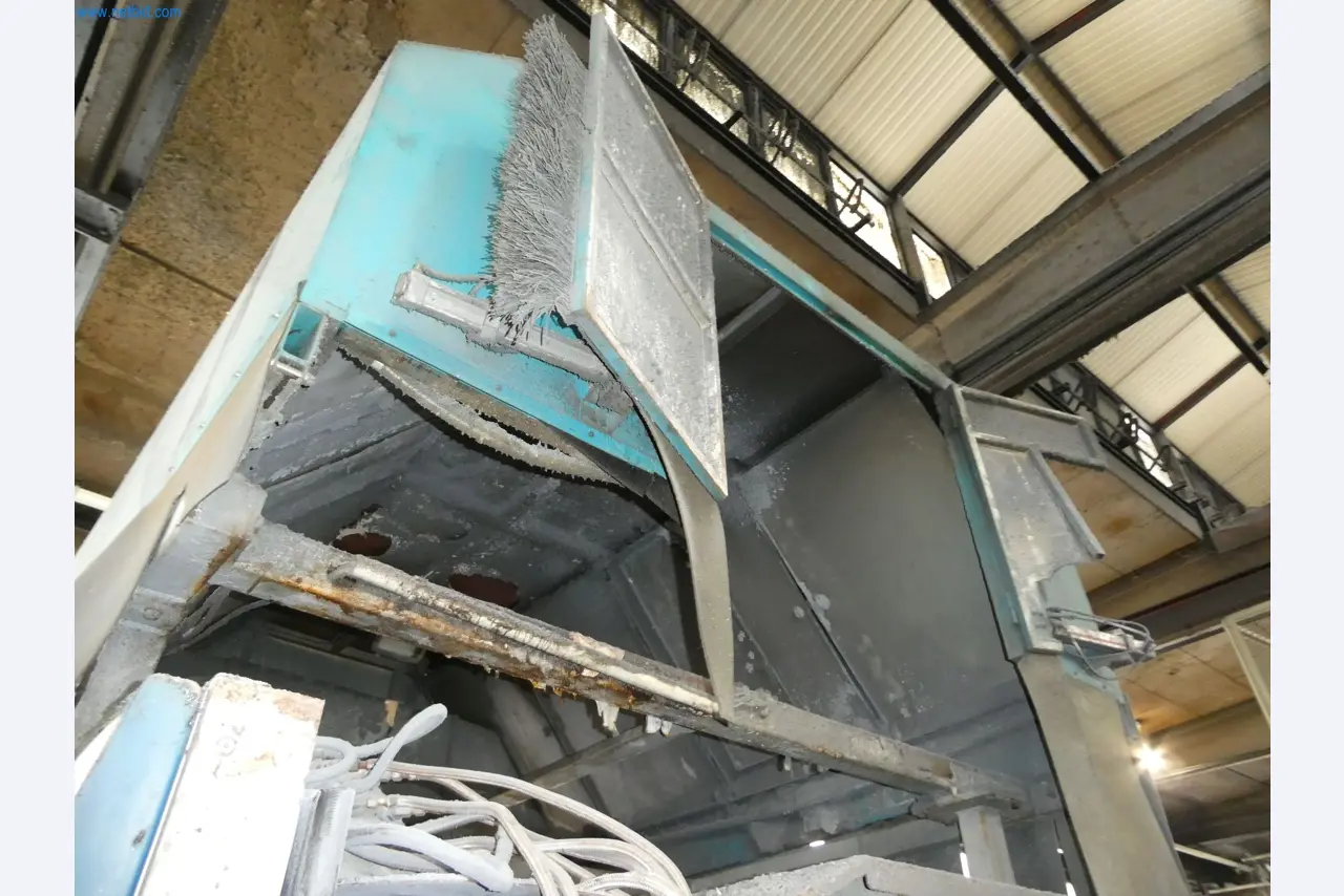 Máquinas e sistemas para a fundição injectada de metais ligeiros (grupos motopropulsores e peças estruturais)-21