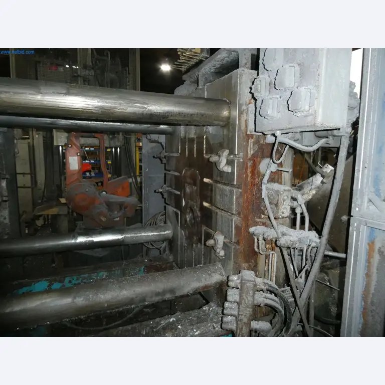 Máquinas e sistemas para a fundição injectada de metais ligeiros (grupos motopropulsores e peças estruturais)-22