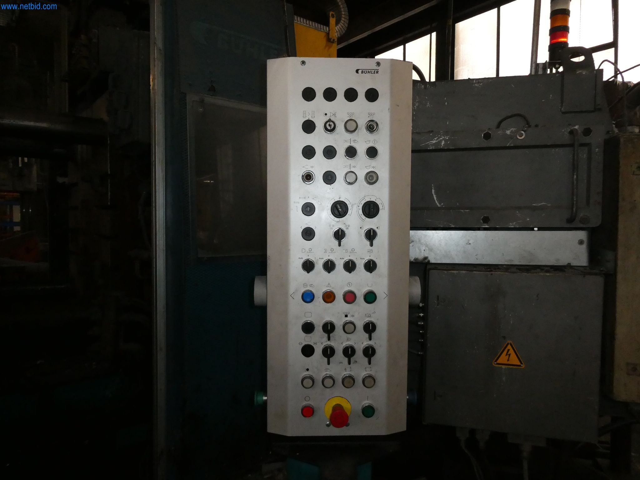 Máquinas e sistemas para a fundição injectada de metais ligeiros (grupos motopropulsores e peças estruturais)-24