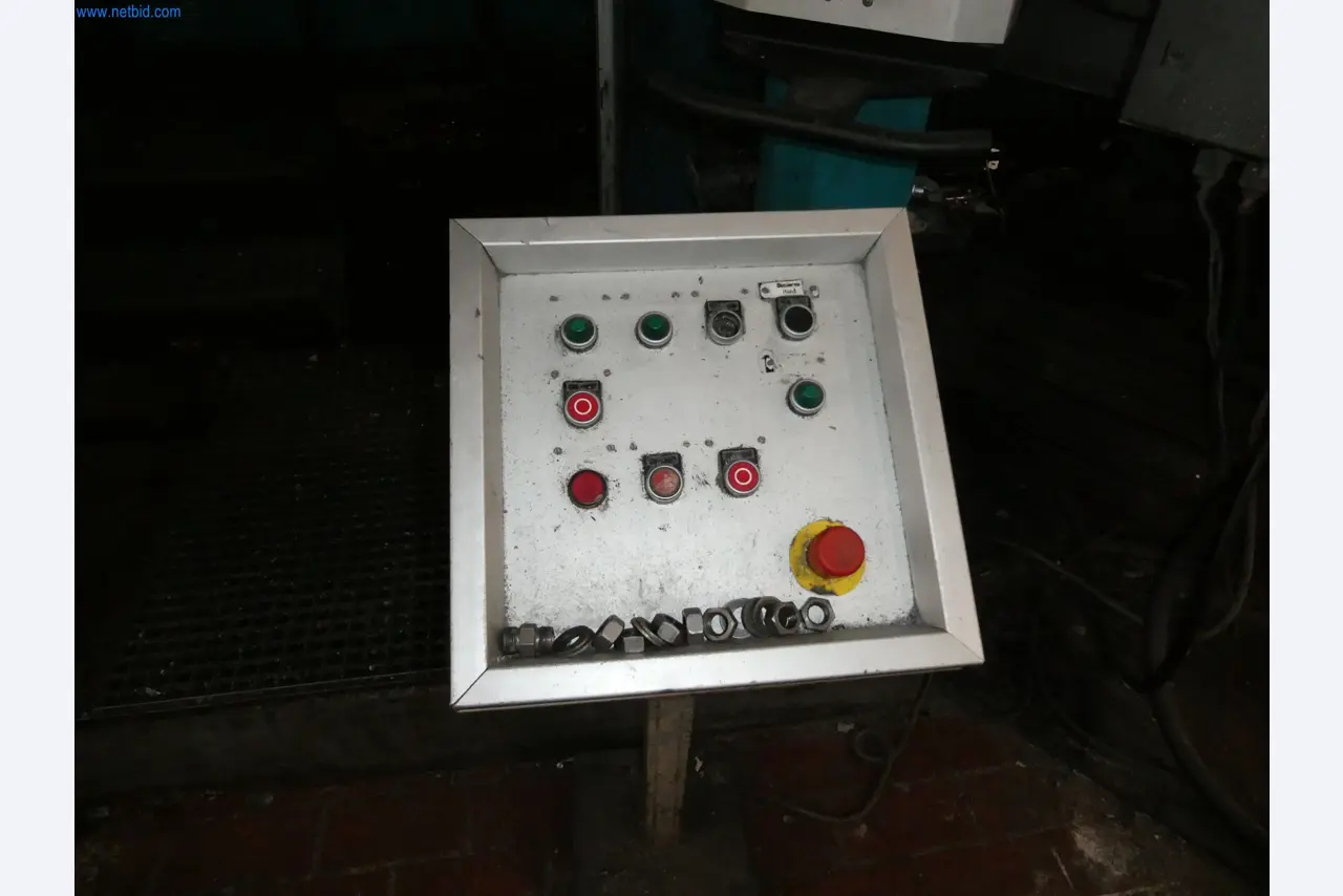 Máquinas e sistemas para a fundição injectada de metais ligeiros (grupos motopropulsores e peças estruturais)-25