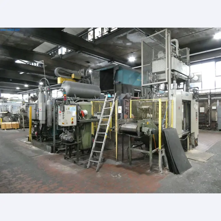 Máquinas e sistemas para a fundição injectada de metais ligeiros (grupos motopropulsores e peças estruturais)-2