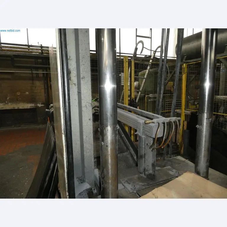 Máquinas e sistemas para a fundição injectada de metais ligeiros (grupos motopropulsores e peças estruturais)-31