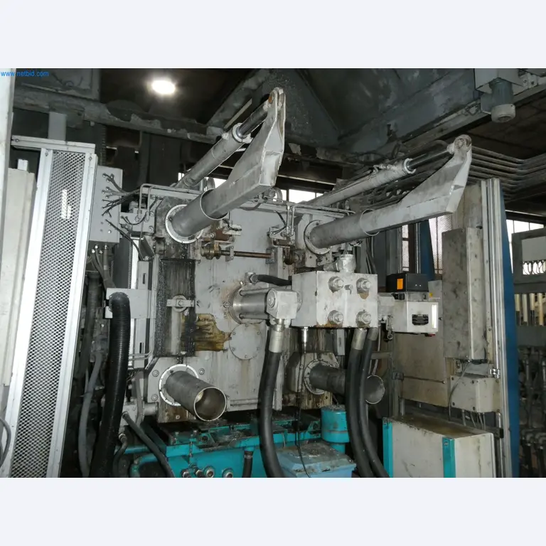 Máquinas e sistemas para a fundição injectada de metais ligeiros (grupos motopropulsores e peças estruturais)-7