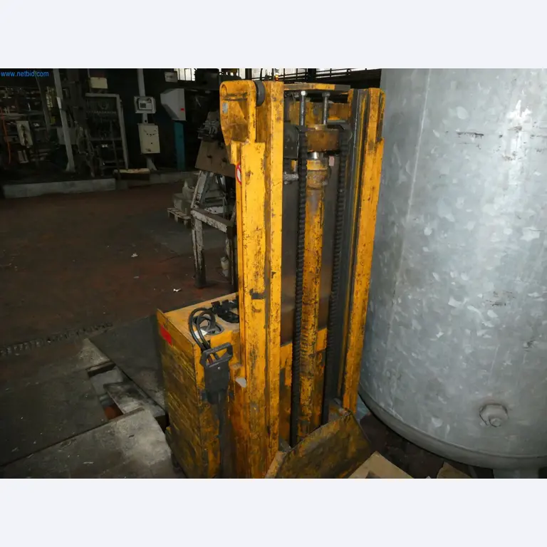 Machines & systems for light metal die casting (powertrain & structural parts)-2