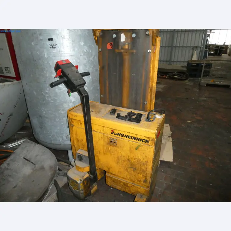 Machines & systems for light metal die casting (powertrain & structural parts)-3