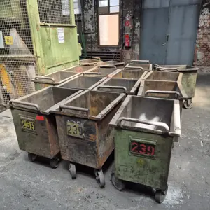 ca. 15 Transport troughs