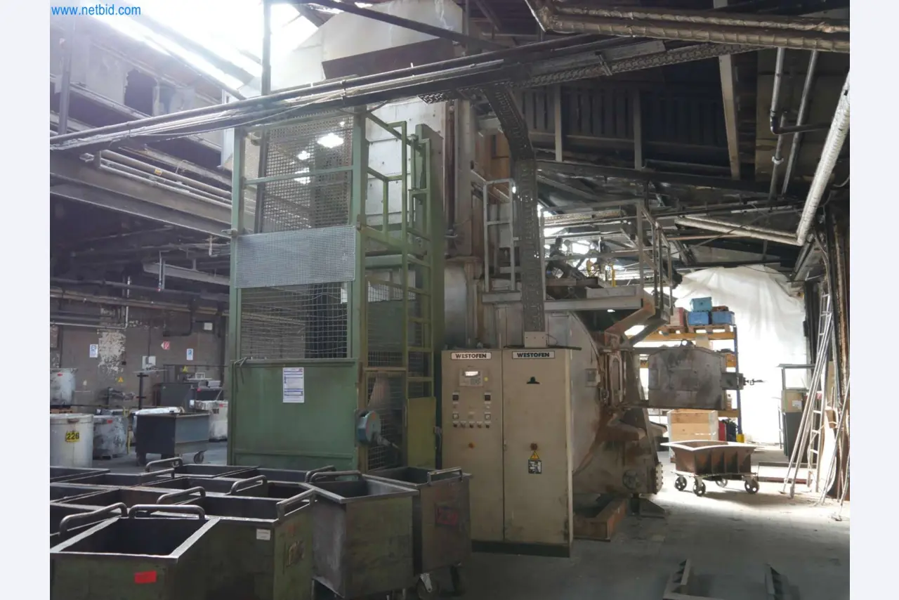Machines & systems for light metal die casting (powertrain & structural parts)-4