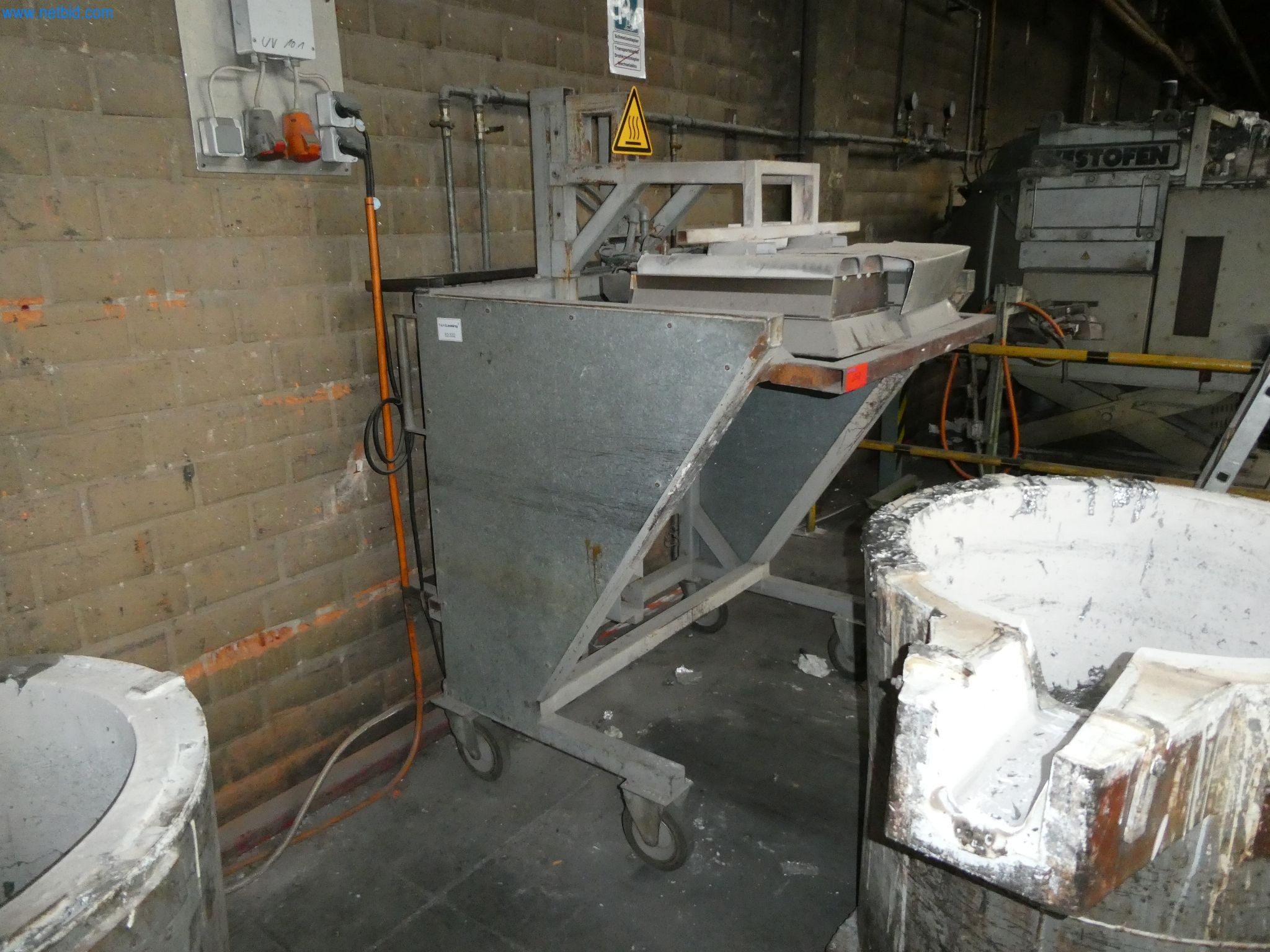 Machines & systems for light metal die casting (powertrain & structural parts)-6