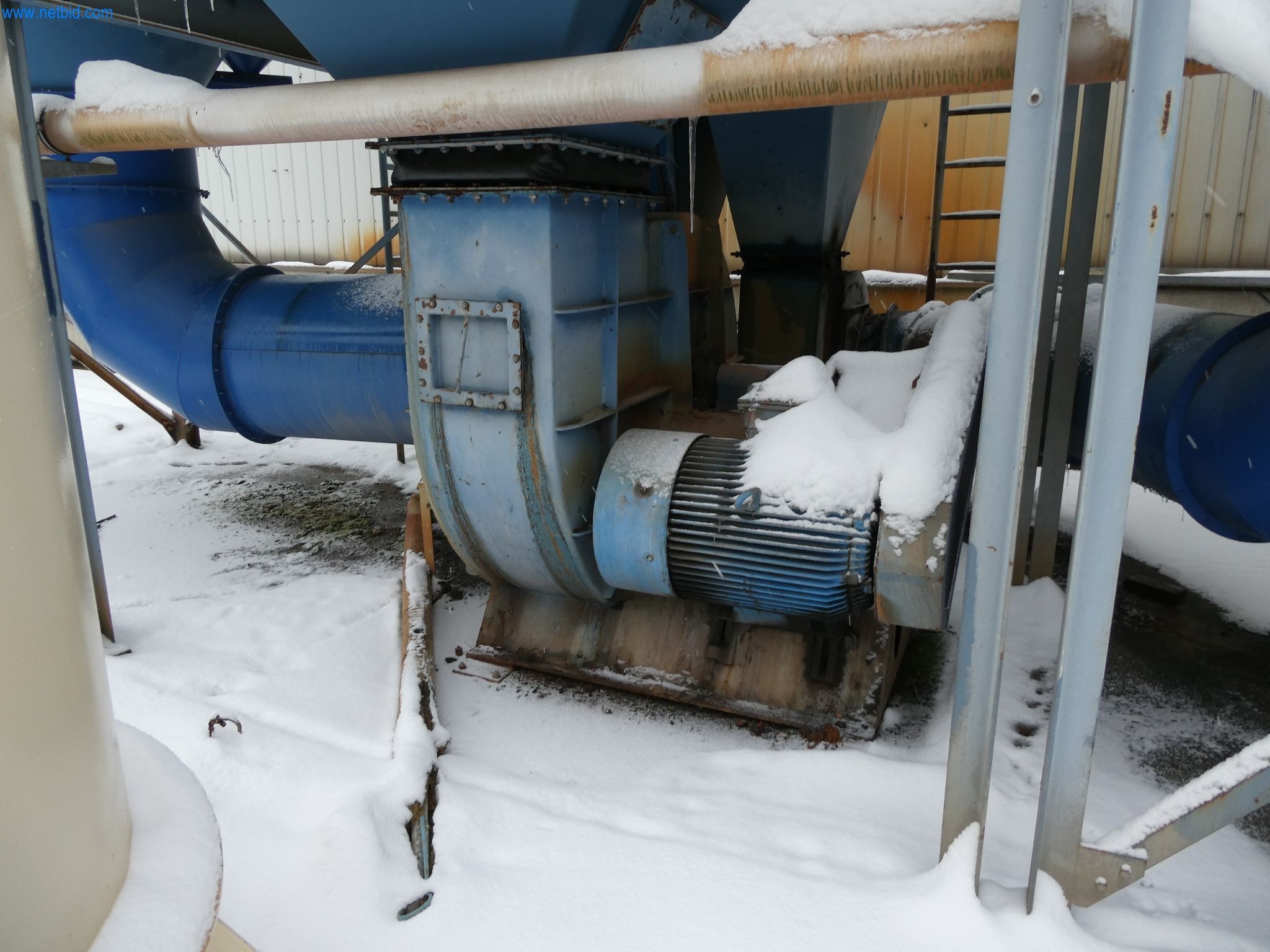 Machines & systems for light metal die casting (powertrain & structural parts)-3