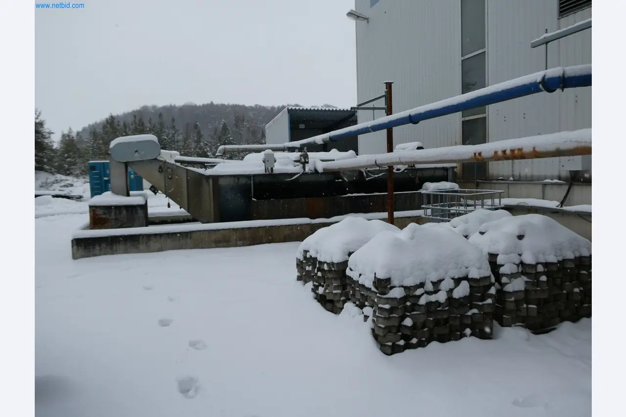 Machines & systems for light metal die casting (powertrain & structural parts)-8