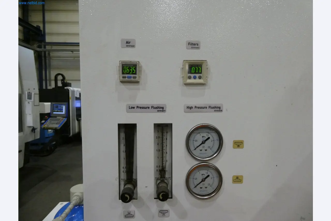 Machines & systems for light metal die casting (powertrain & structural parts)-11