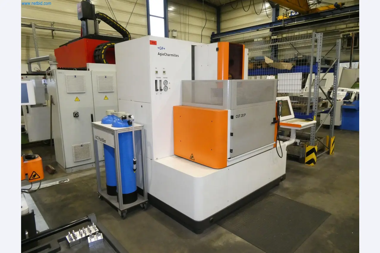 Machines & systems for light metal die casting (powertrain & structural parts)-3