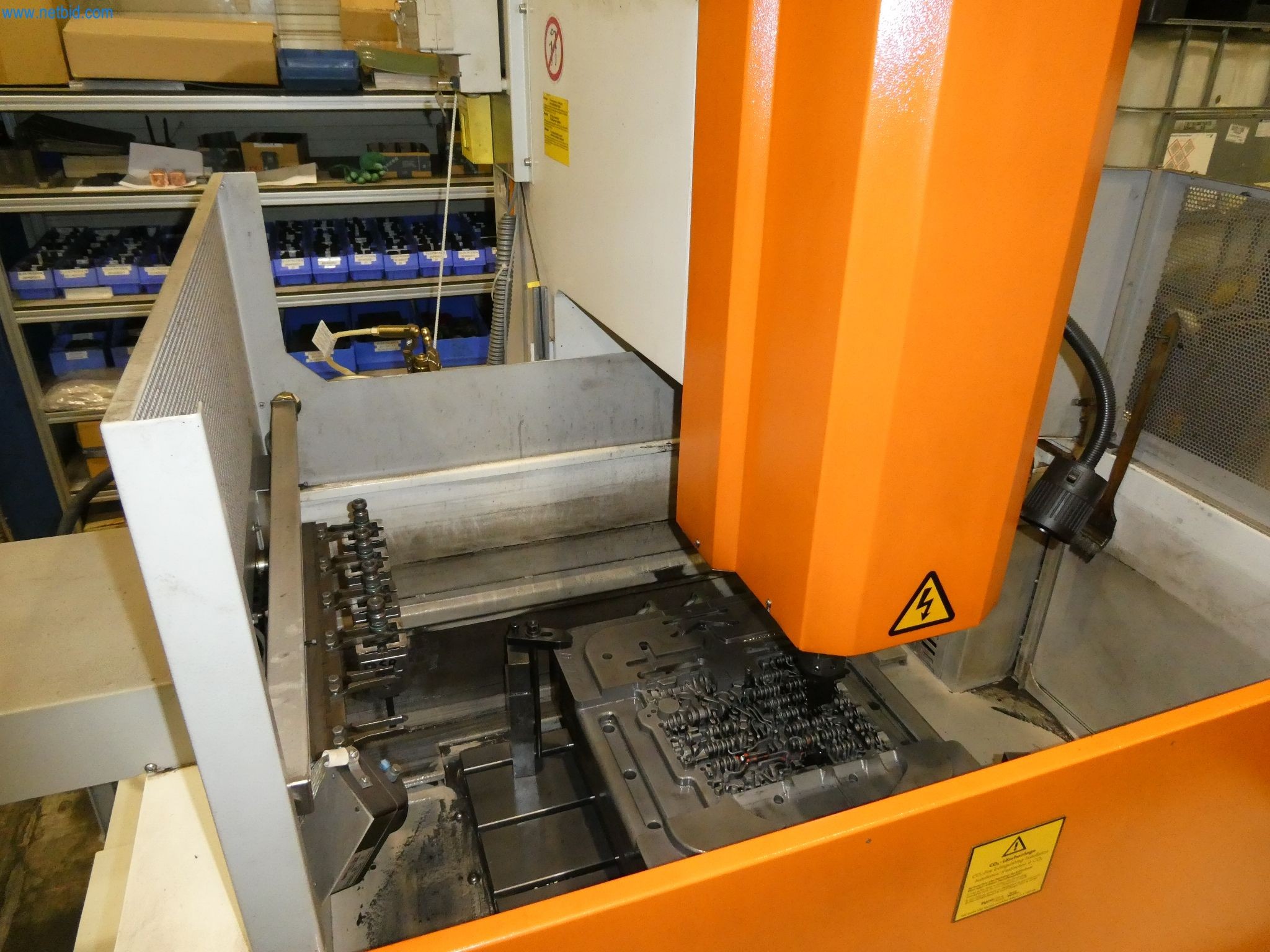 Machines & systems for light metal die casting (powertrain & structural parts)-9