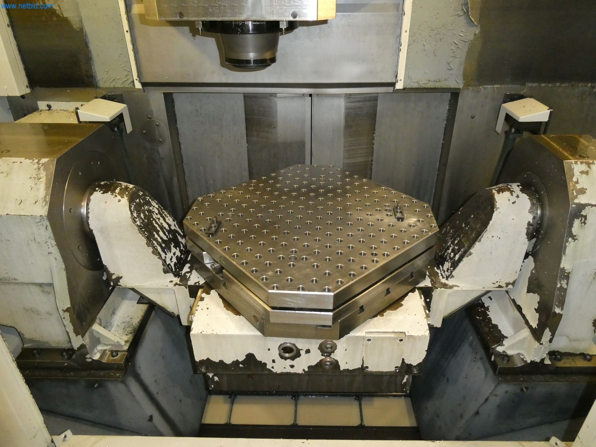 Machines & systems for light metal die casting (powertrain & structural parts)-17