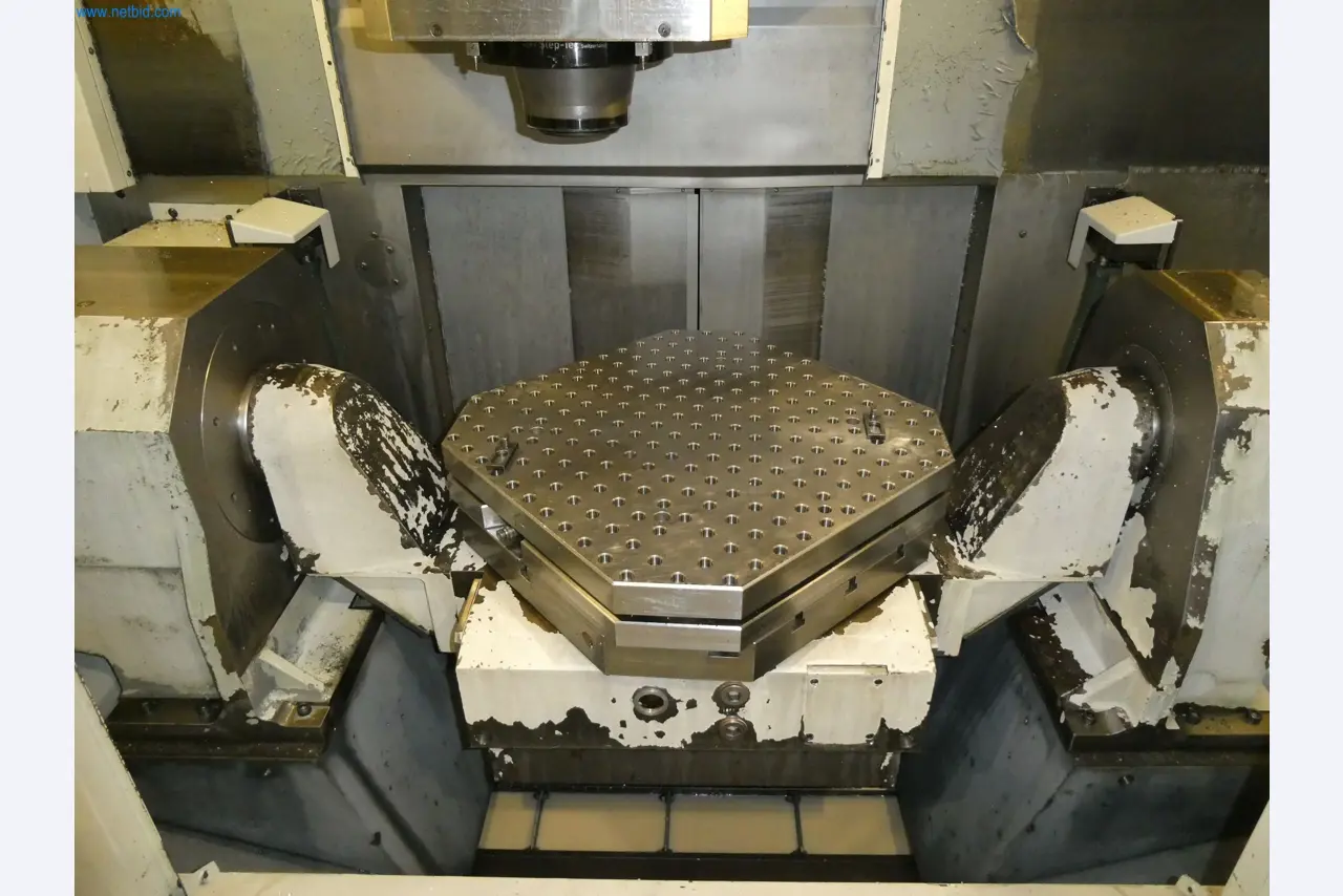 Machines & systems for light metal die casting (powertrain & structural parts)-17