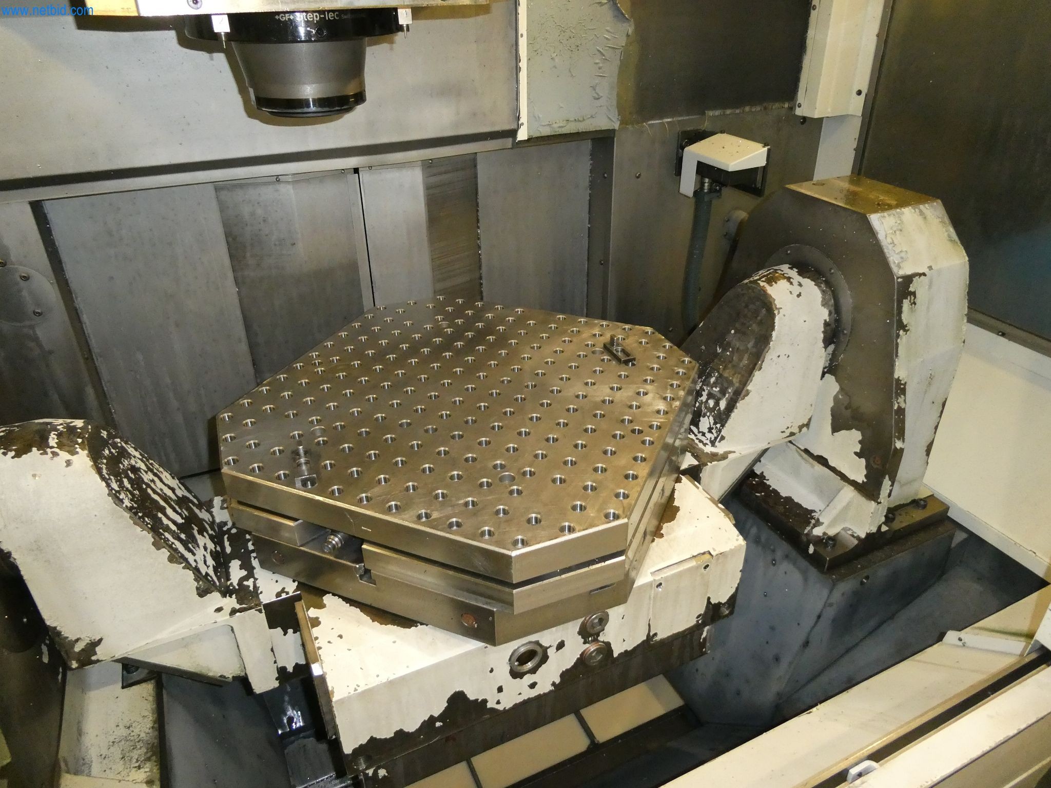 Machines & systems for light metal die casting (powertrain & structural parts)-19