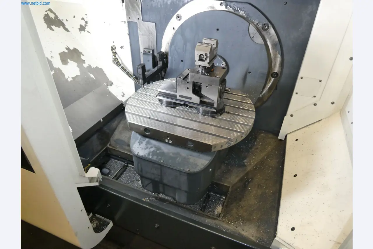 Machines & systems for light metal die casting (powertrain & structural parts)-11