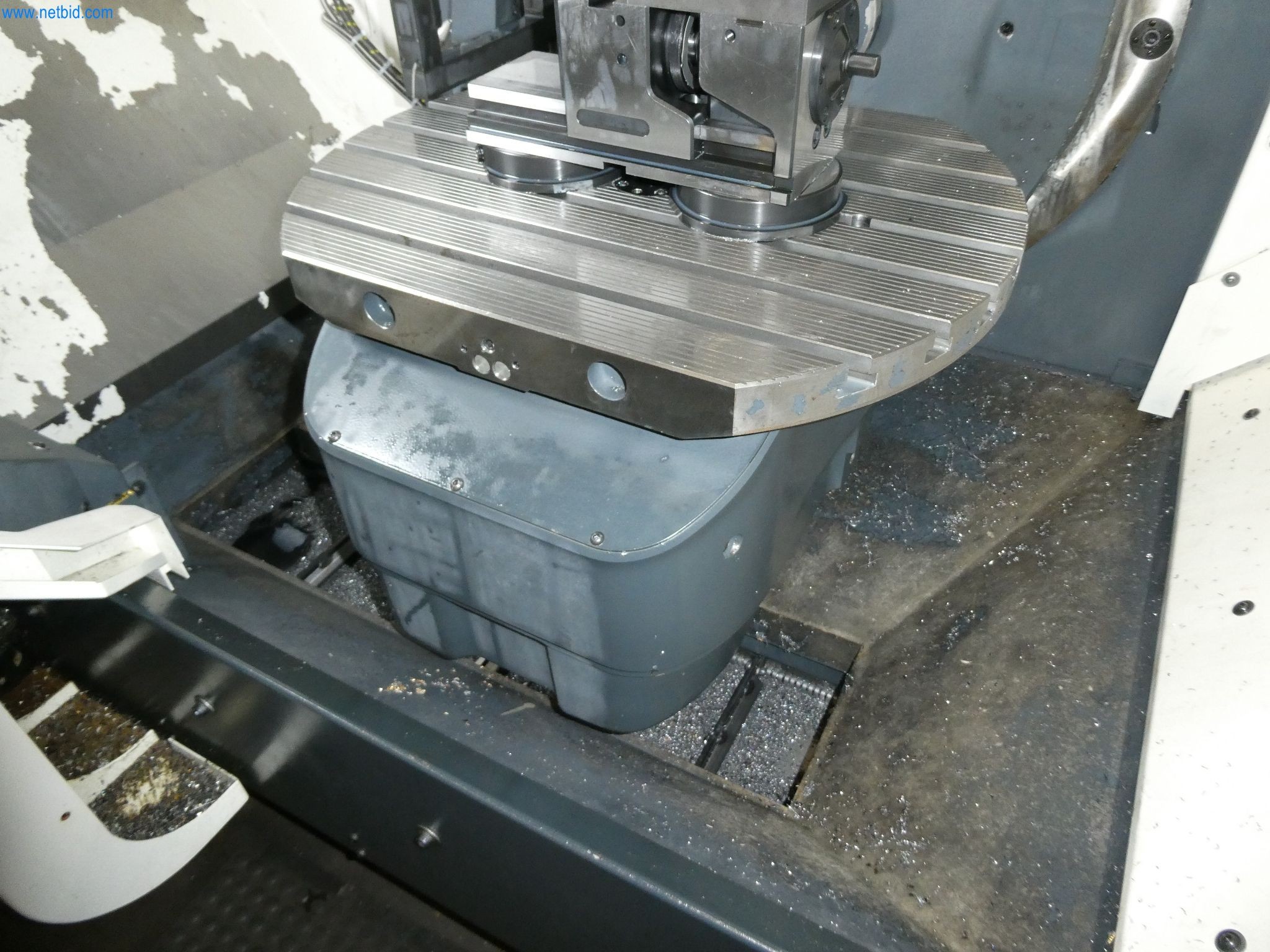 Machines & systems for light metal die casting (powertrain & structural parts)-13