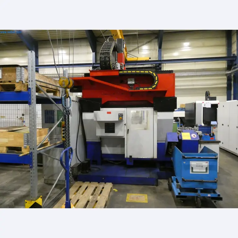 Machines & systems for light metal die casting (powertrain & structural parts)-5