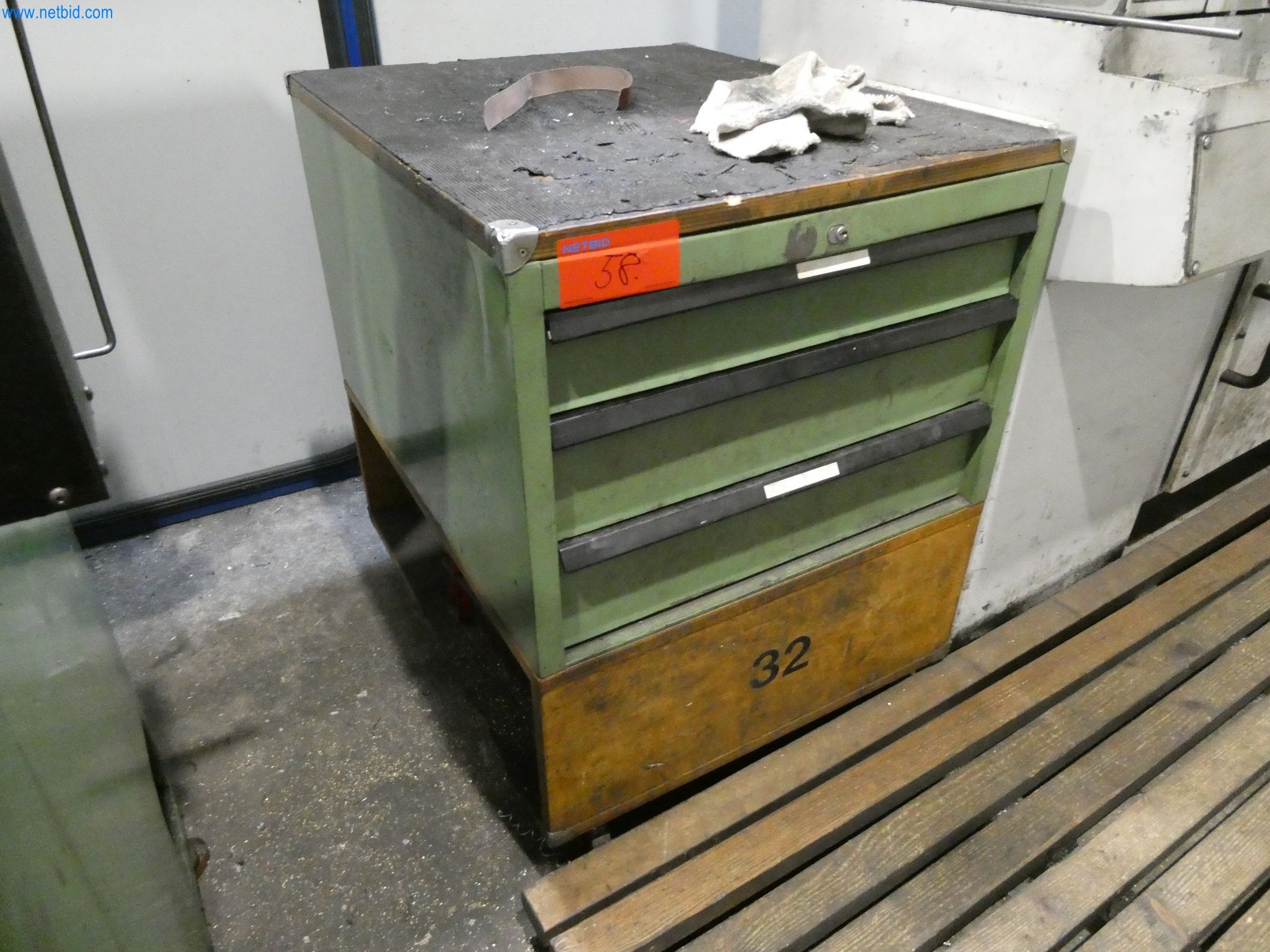 Machines & systems for light metal die casting (powertrain & structural parts)-10