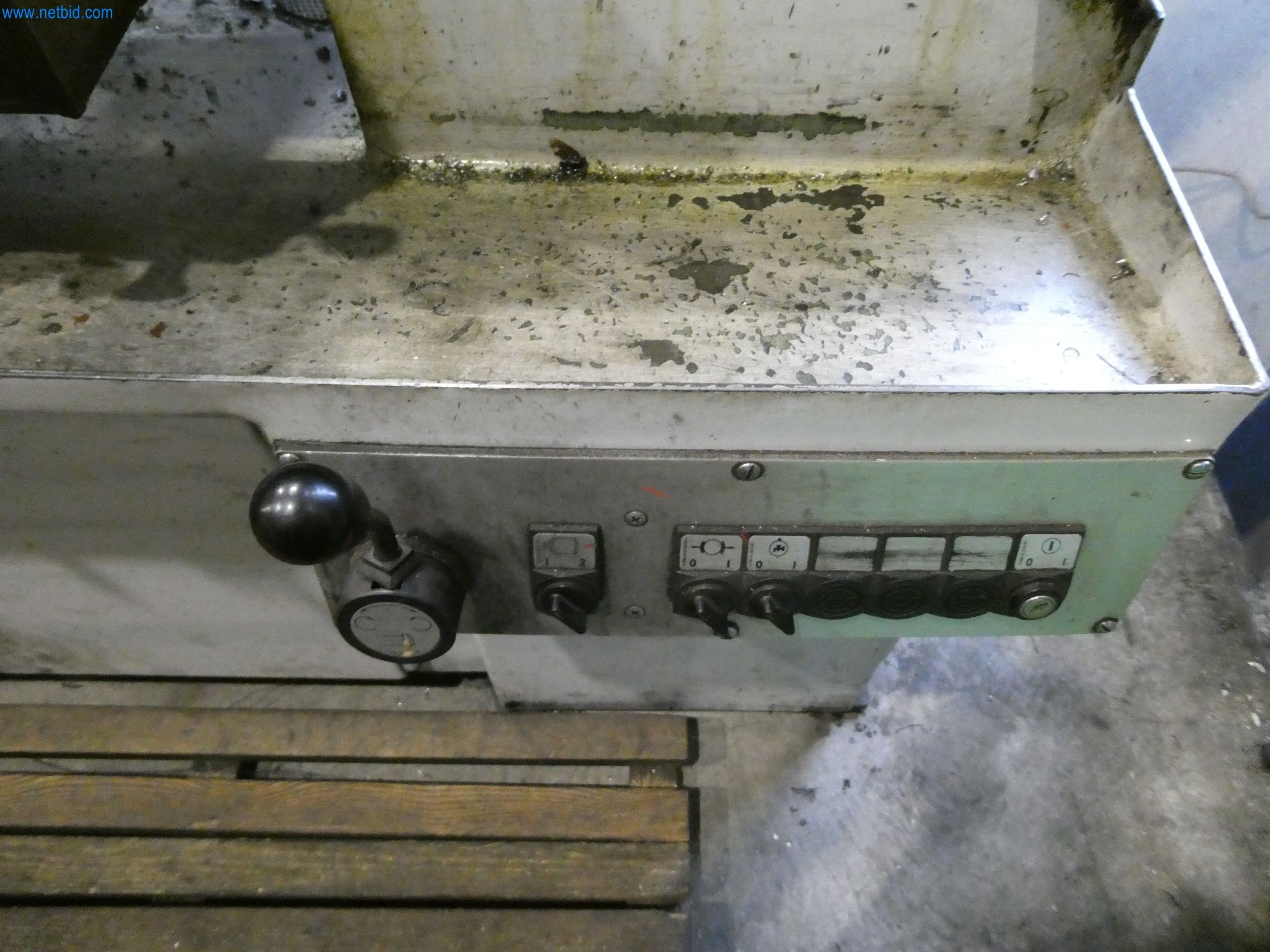 Machines & systems for light metal die casting (powertrain & structural parts)-8