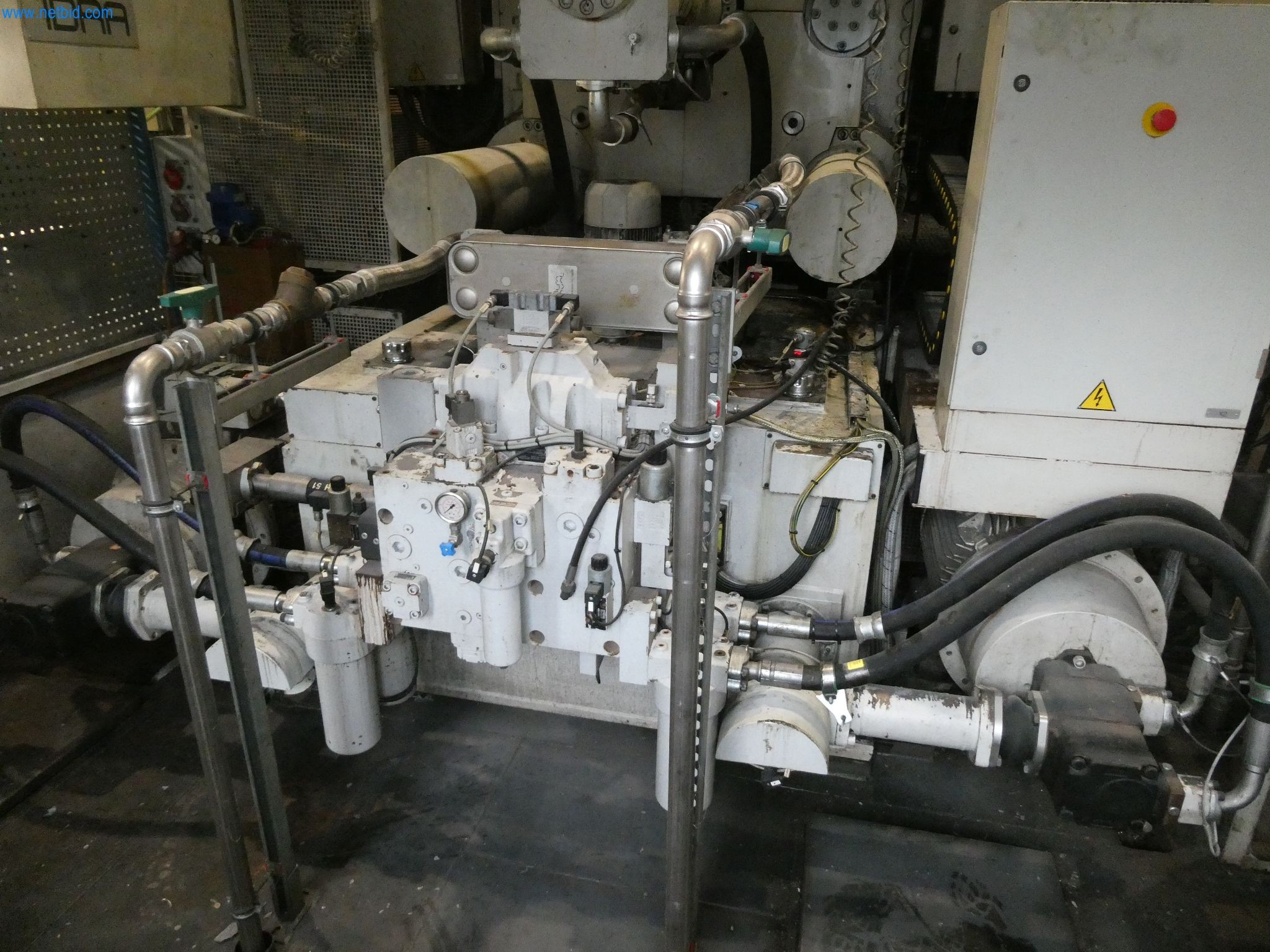 Machines & systems for light metal die casting (powertrain & structural parts)-4