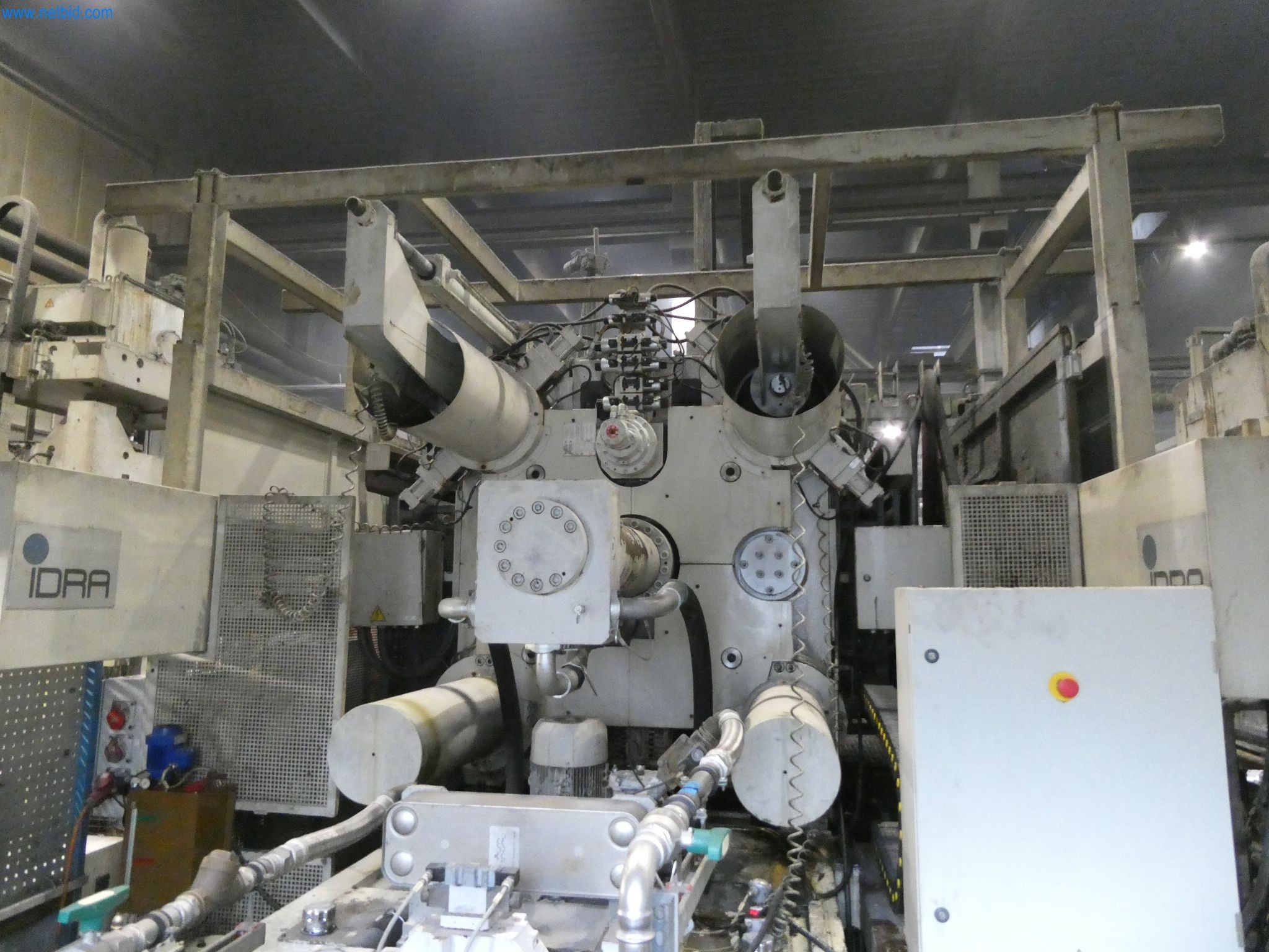 Machines & systems for light metal die casting (powertrain & structural parts)-5