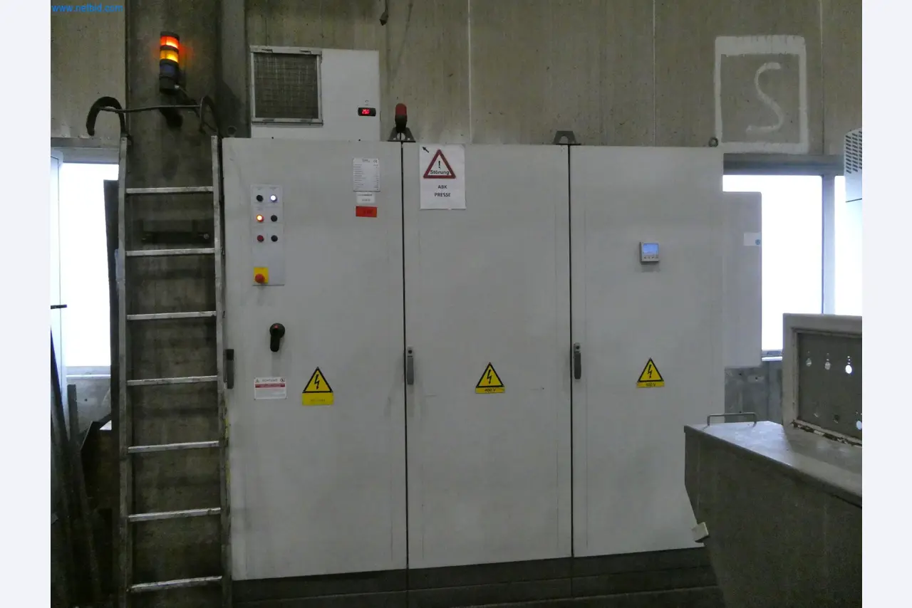 Machines & systems for light metal die casting (powertrain & structural parts)-6