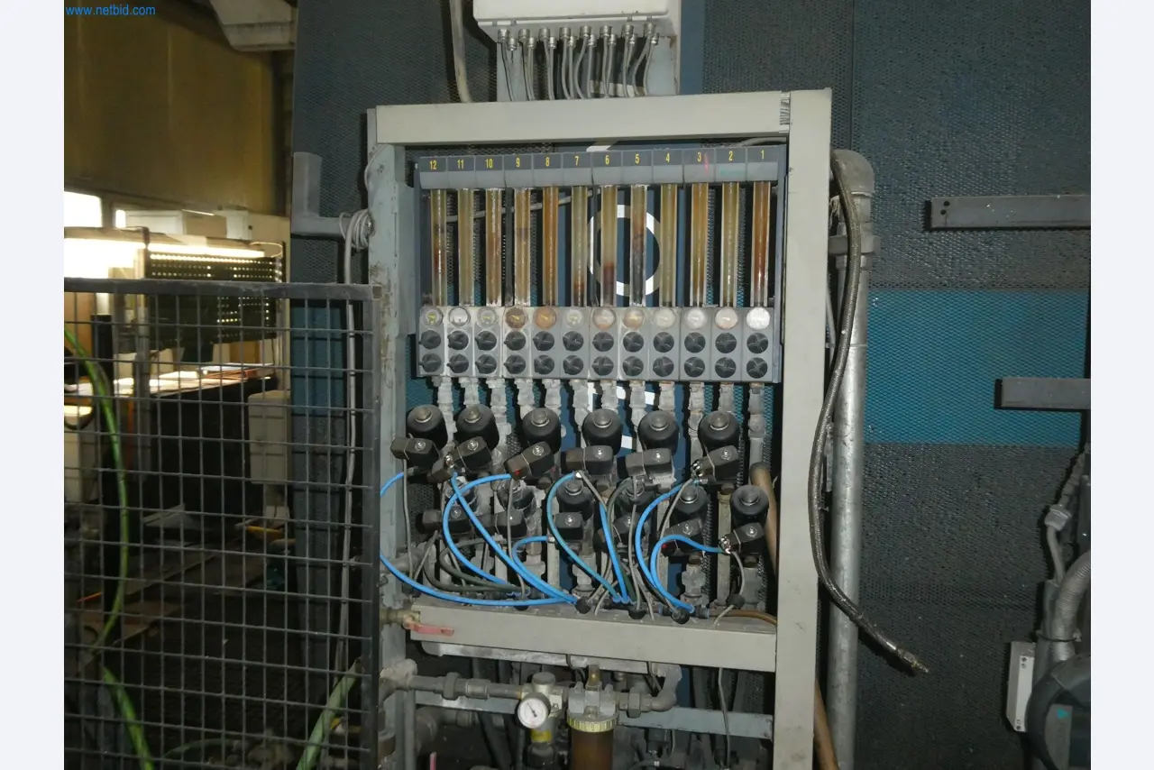 Machines & systems for light metal die casting (powertrain & structural parts)-10