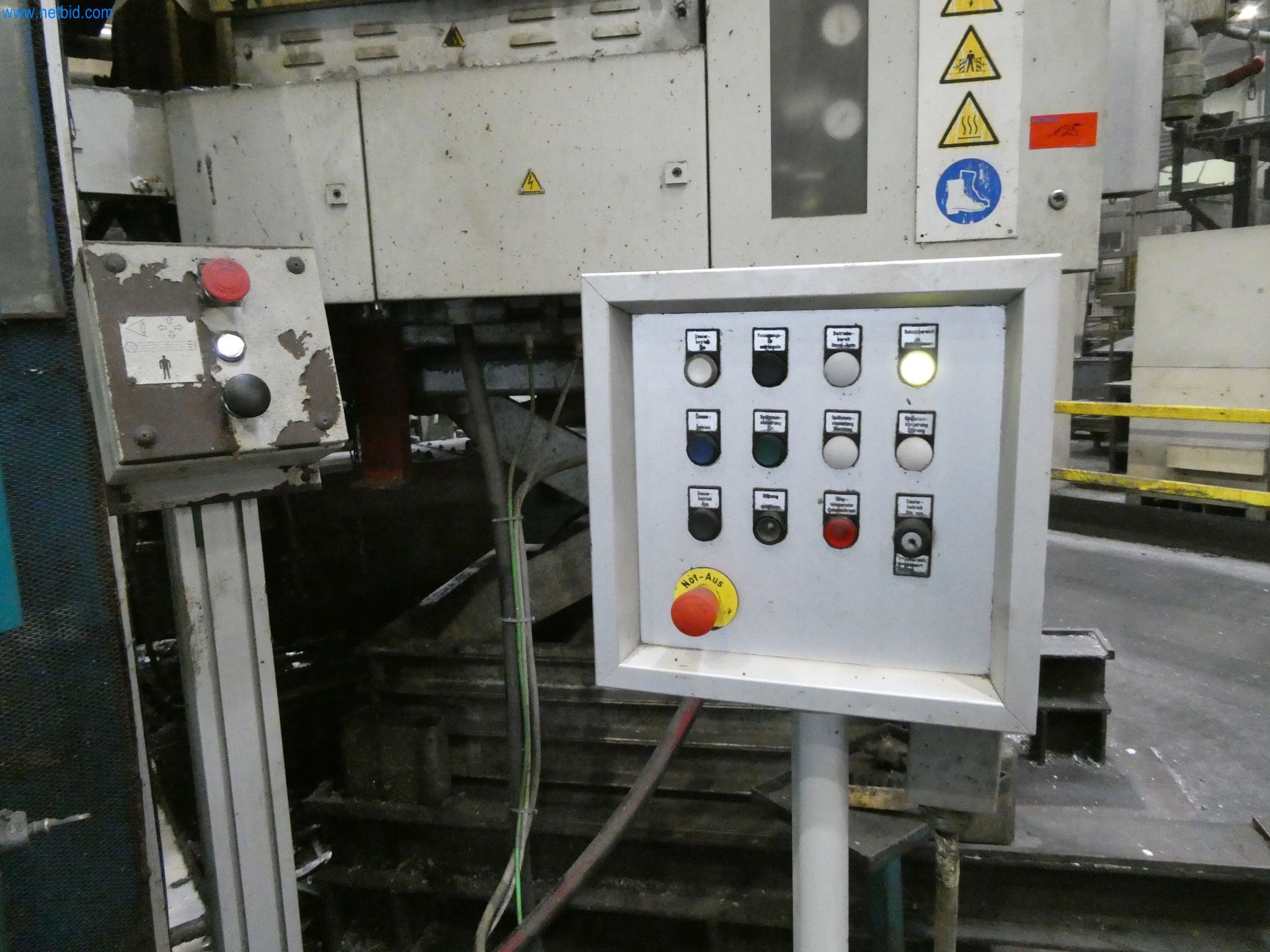 Machines & systems for light metal die casting (powertrain & structural parts)-15