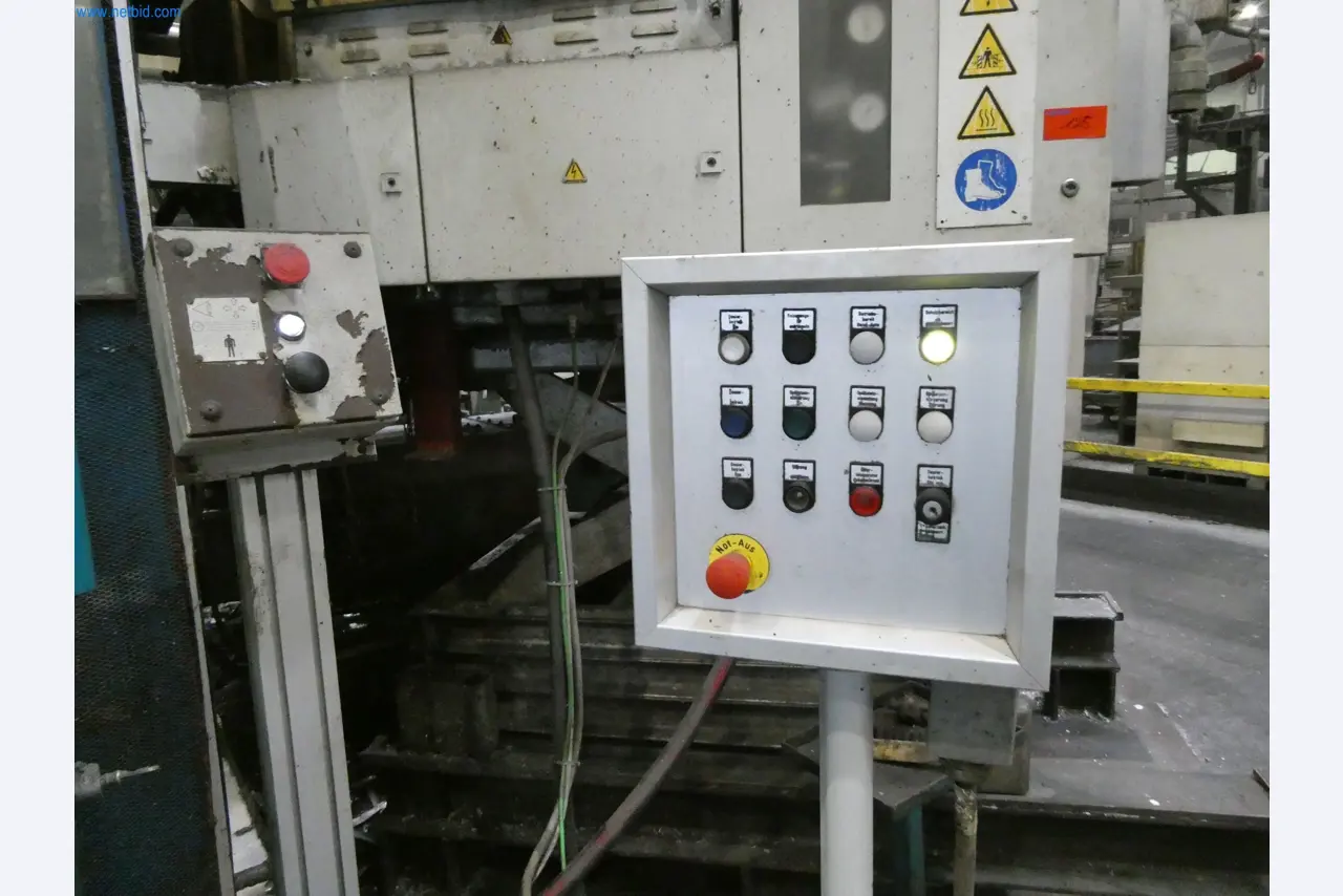 Machines & systems for light metal die casting (powertrain & structural parts)-15