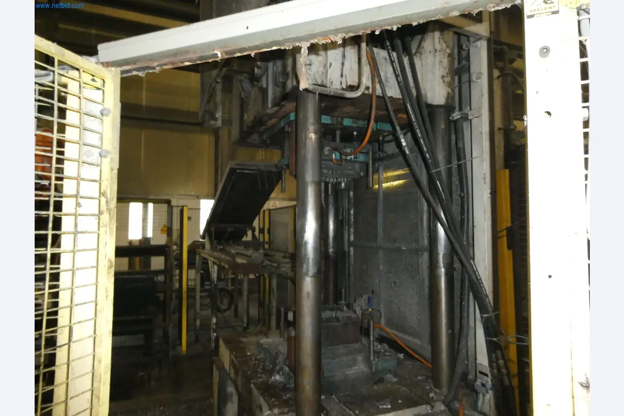 Machines & systems for light metal die casting (powertrain & structural parts)-21