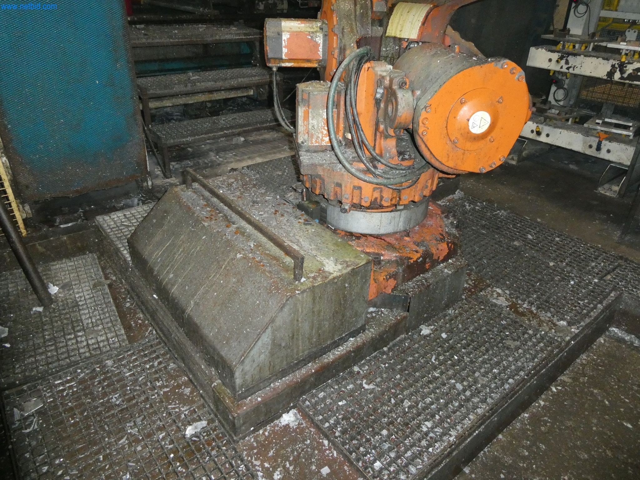 Machines & systems for light metal die casting (powertrain & structural parts)-24