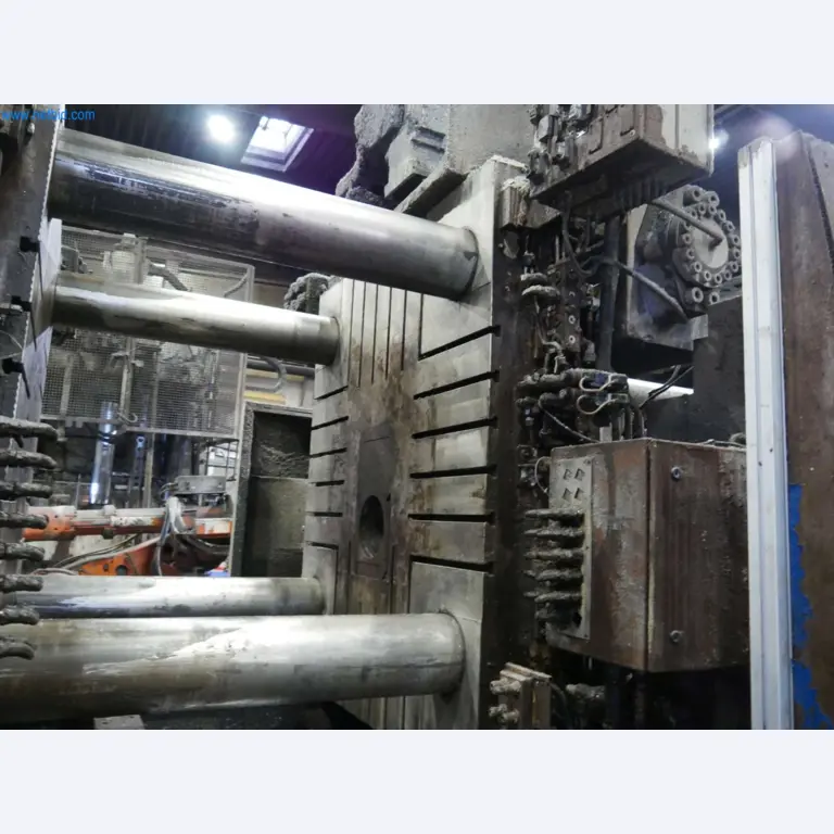 Machines & systems for light metal die casting (powertrain & structural parts)-4