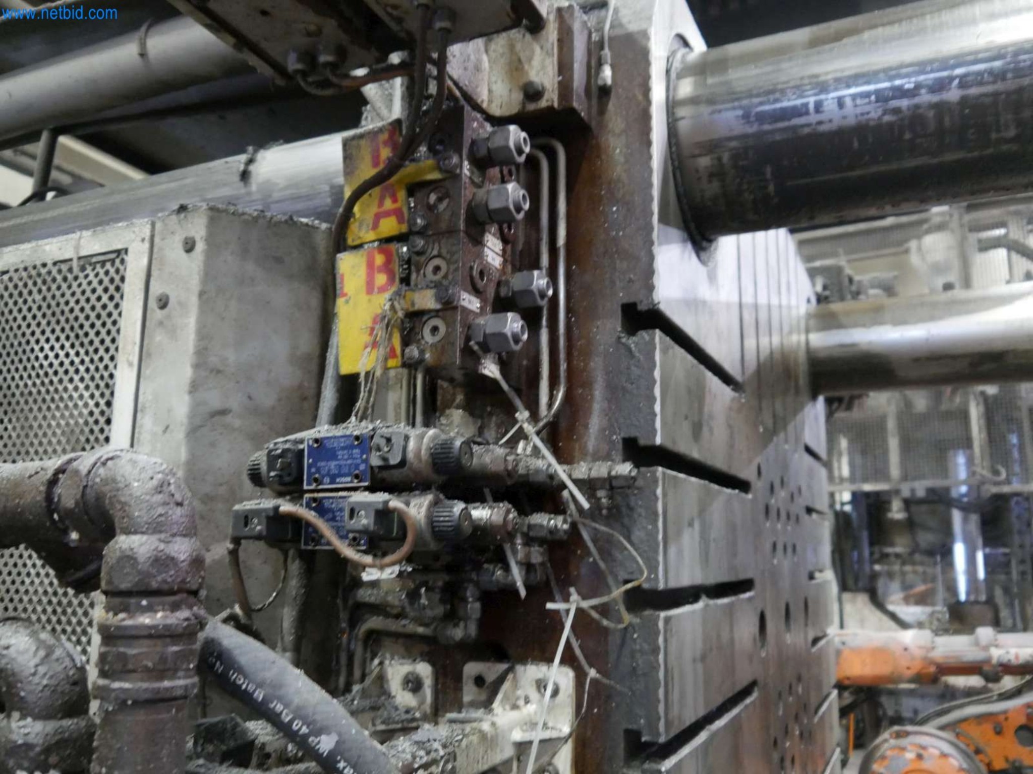Machines & systems for light metal die casting (powertrain & structural parts)-6