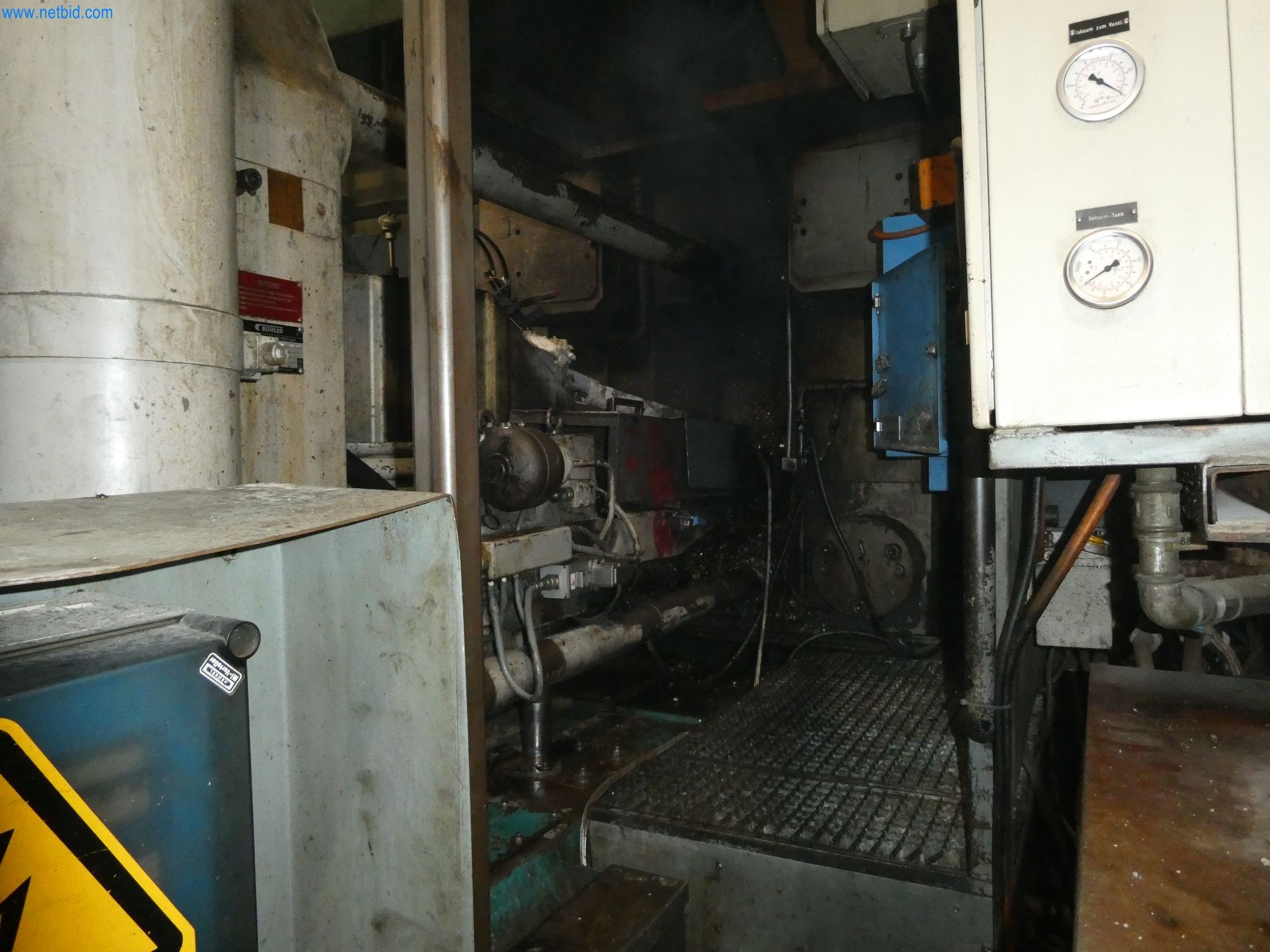 Machines & systems for light metal die casting (powertrain & structural parts)-14