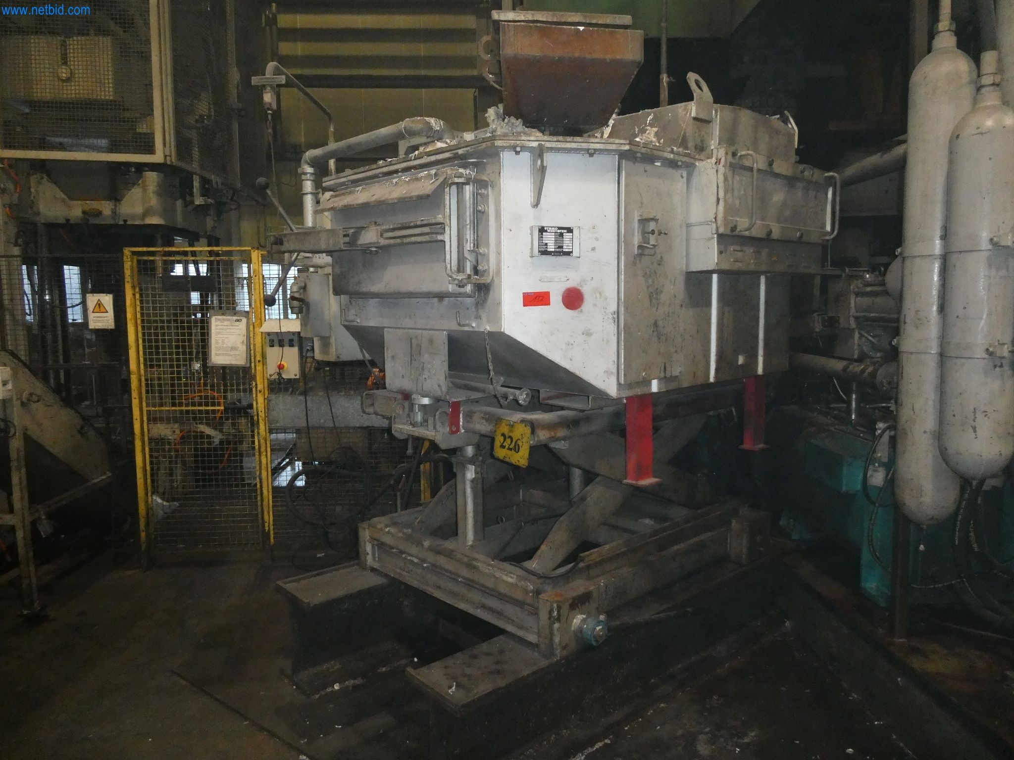 Machines & systems for light metal die casting (powertrain & structural parts)-16