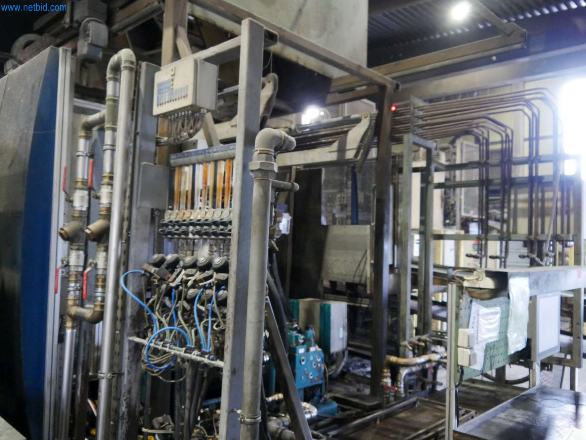 Machines & systems for light metal die casting (powertrain & structural parts)-6