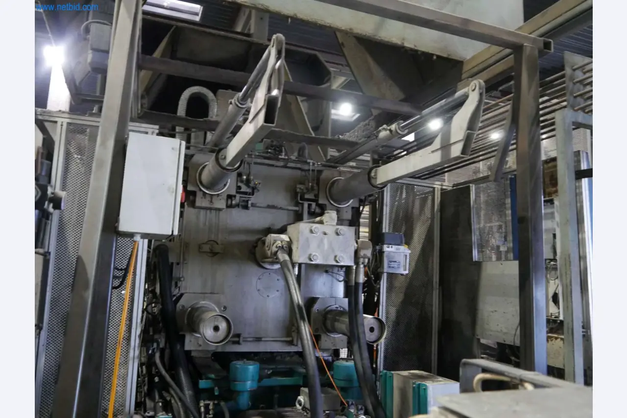 Machines & systems for light metal die casting (powertrain & structural parts)-8