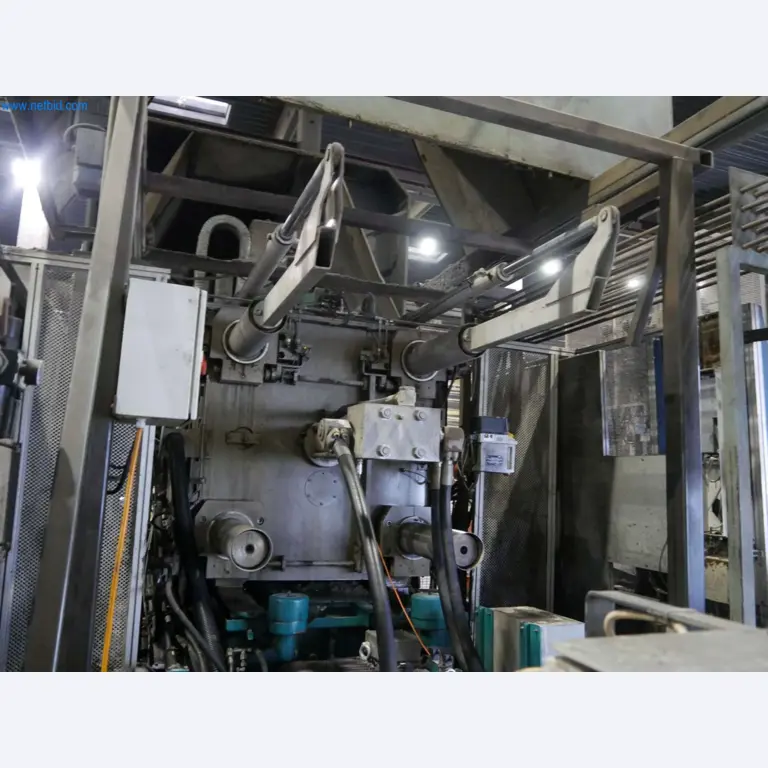 Machines & systems for light metal die casting (powertrain & structural parts)-8