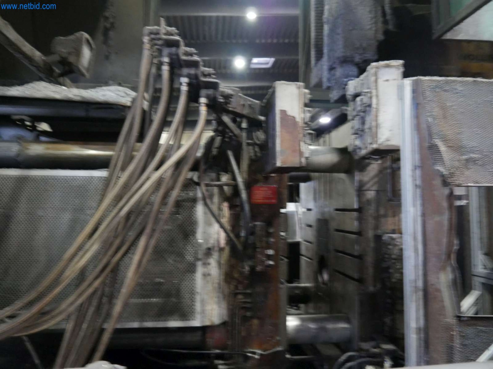 Machines & systems for light metal die casting (powertrain & structural parts)-9