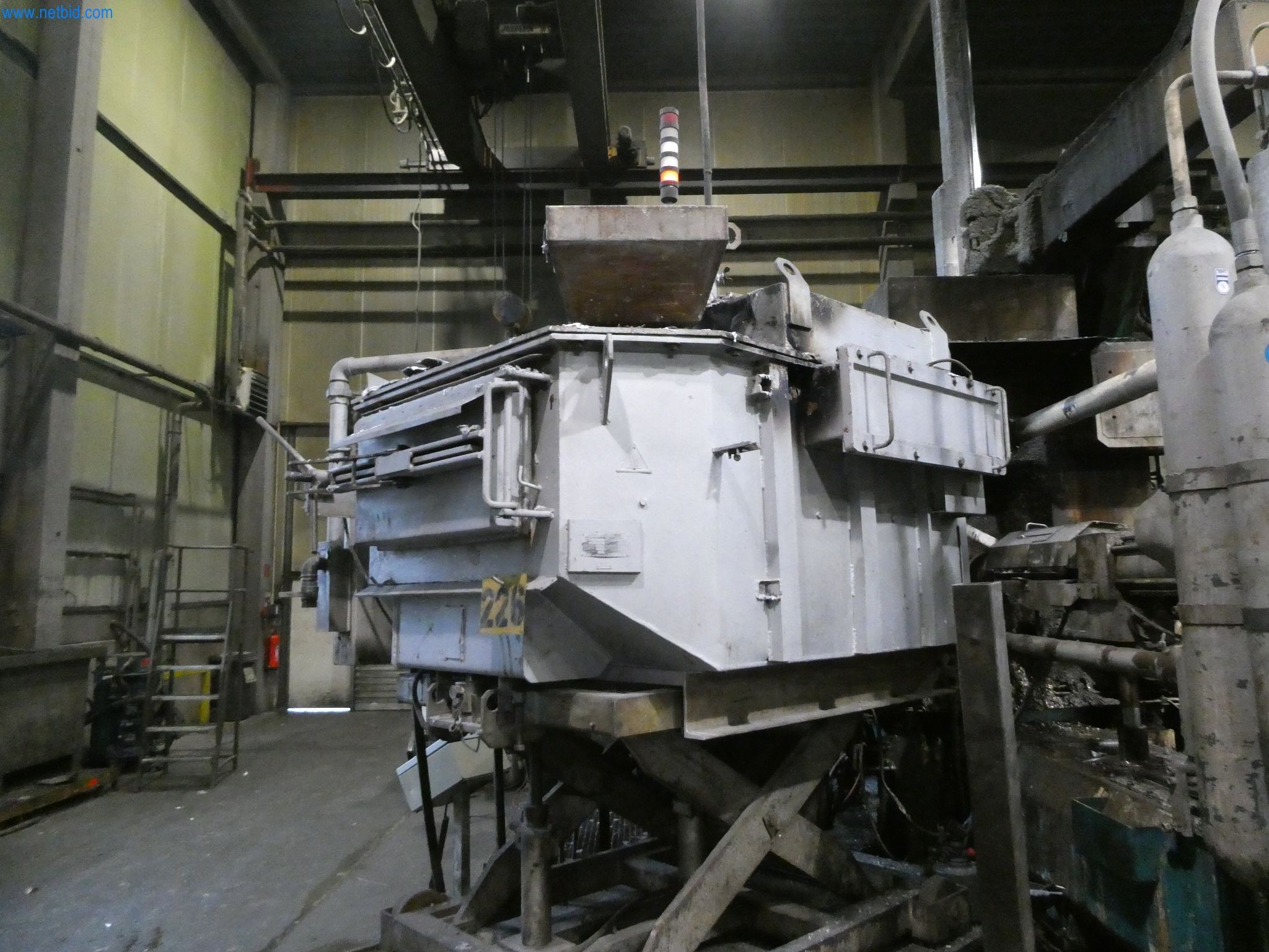 Machines & systems for light metal die casting (powertrain & structural parts)-13