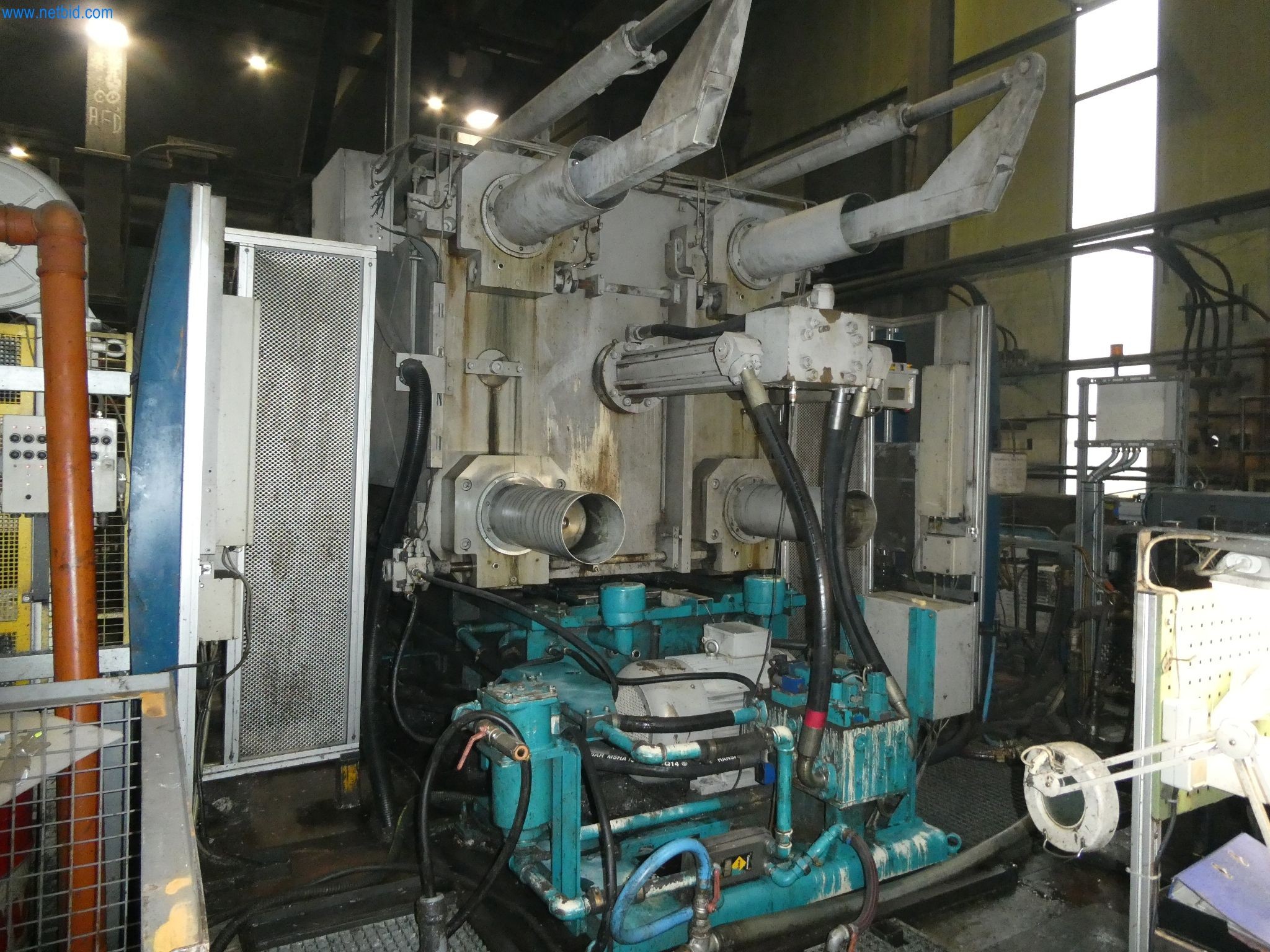 Machines & systems for light metal die casting (powertrain & structural parts)-4