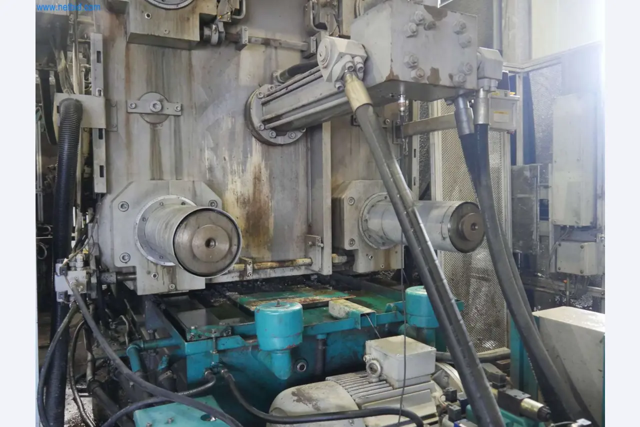 Machines & systems for light metal die casting (powertrain & structural parts)-10