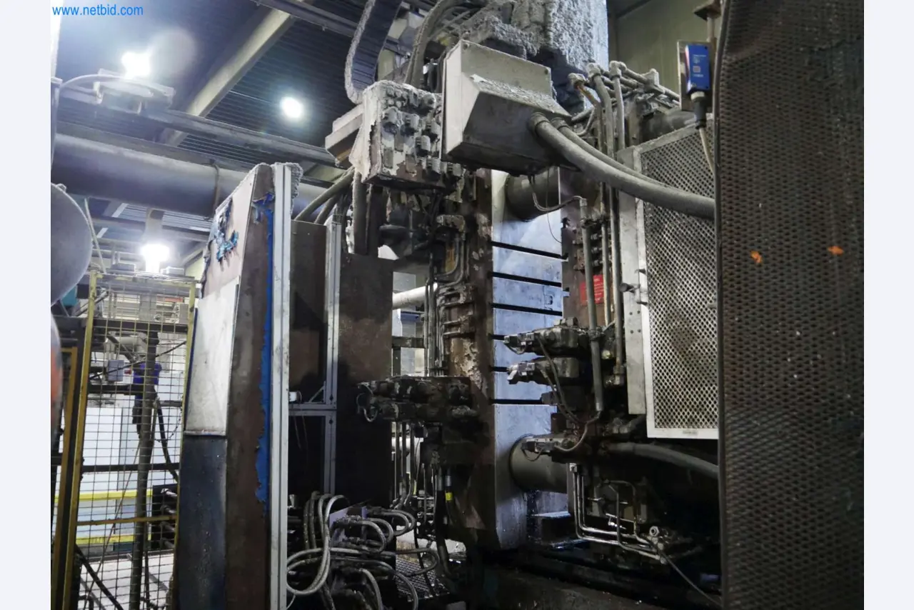 Machines & systems for light metal die casting (powertrain & structural parts)-12