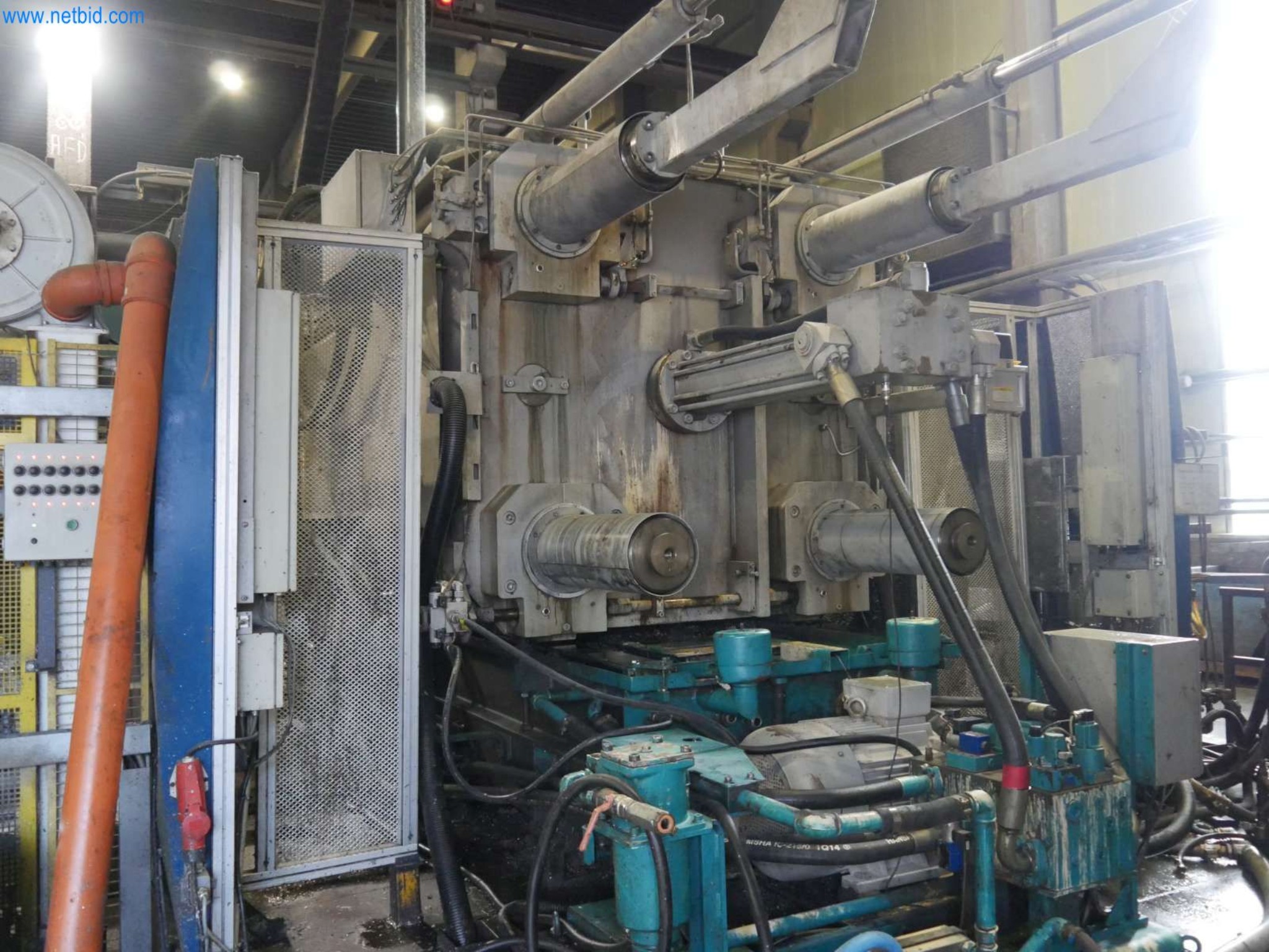 Machines & systems for light metal die casting (powertrain & structural parts)-8